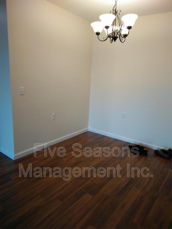Building Photo - 107 Hildred Dr