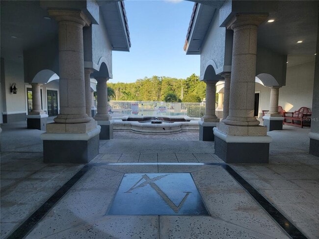 Building Photo - 14013 Fairway Island Dr
