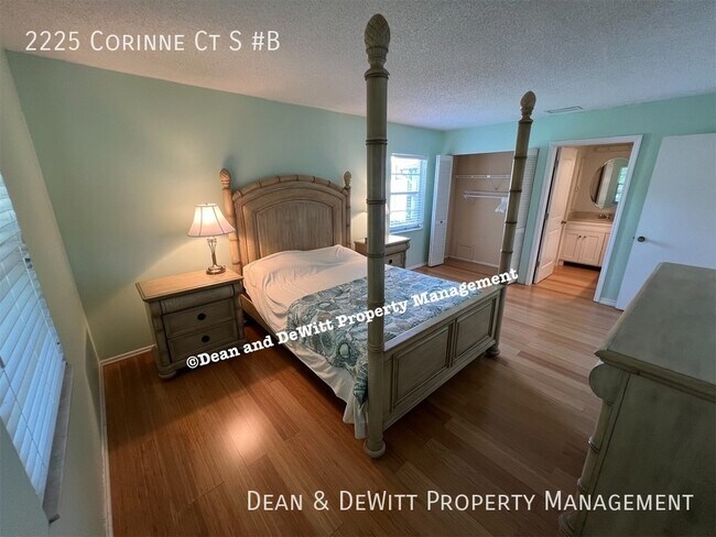 Building Photo - 2225 Corinne Ct S