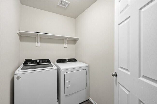 Building Photo - 412 Glenwick Ln
