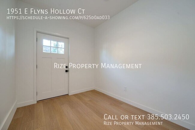 Building Photo - 1951 Flyns Hollow Ct