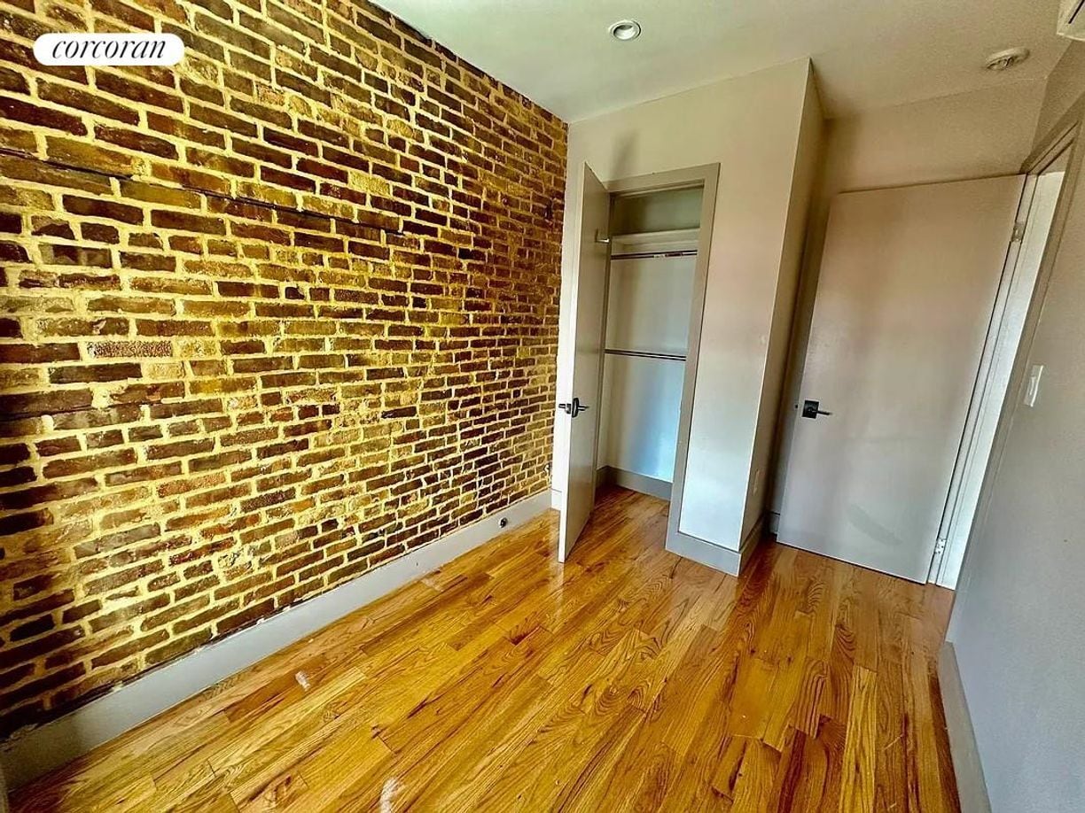 Building Photo - 57 Halsey St