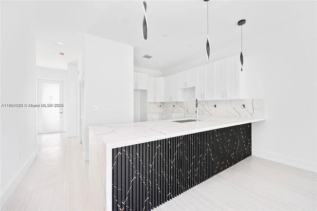 Building Photo - 10745 SW 217th Ave