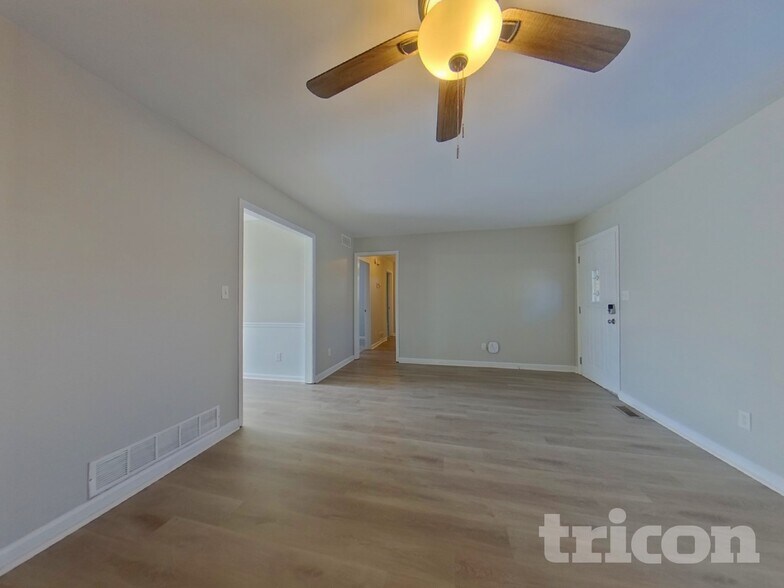 Building Photo - 4957 Horton Pl