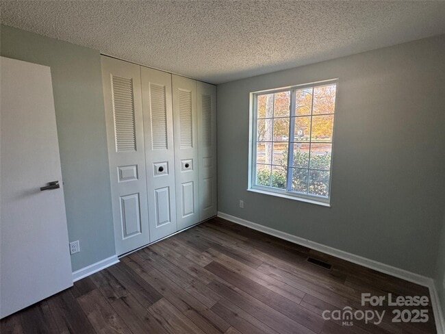 Building Photo - 7939 Holly Hill Rd