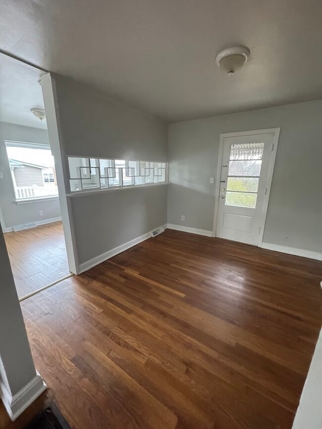 Building Photo - 1408 NW Downing St