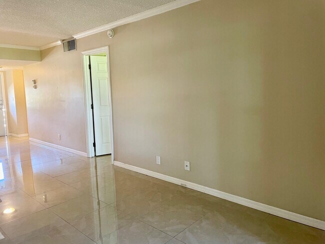 Building Photo - 608 SW Natura Blvd