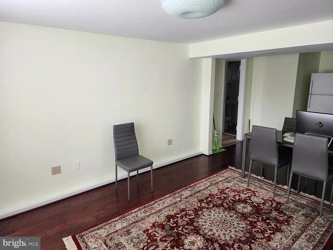 Building Photo - 6302 Hibbling Ave