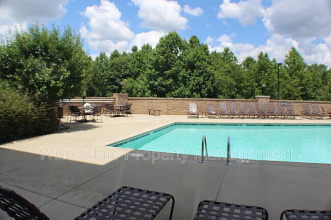 Building Photo - 6002 Kentworth Dr