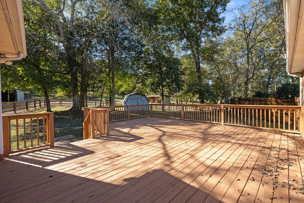 What better way to relax than on this spacious deck perfect for a relaxing evening or entertaining. - 8171 Horton Hwy