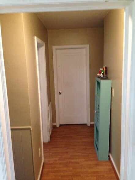 Building Photo - 345 Ramsey St