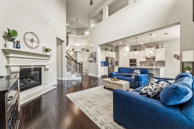Building Photo - 240 Cross Timbers Dr