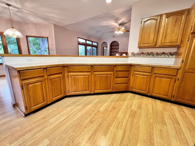 Building Photo - Charming 3 bed, 3 bath Ranch Home in South Fort Collins