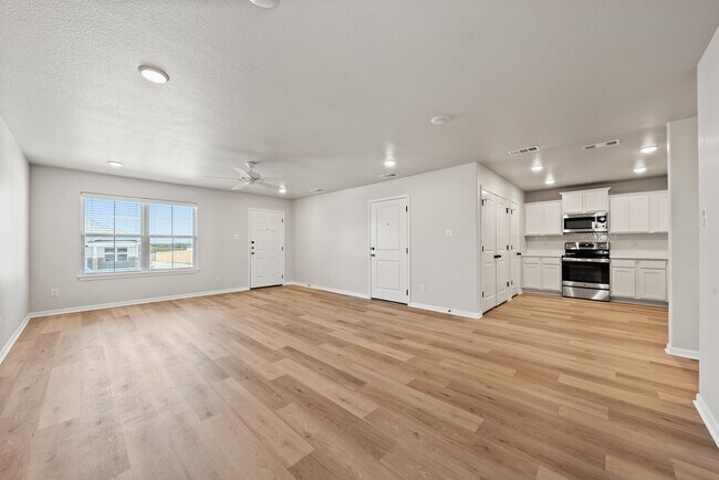 Building Photo - 3124 Wasilla Dr