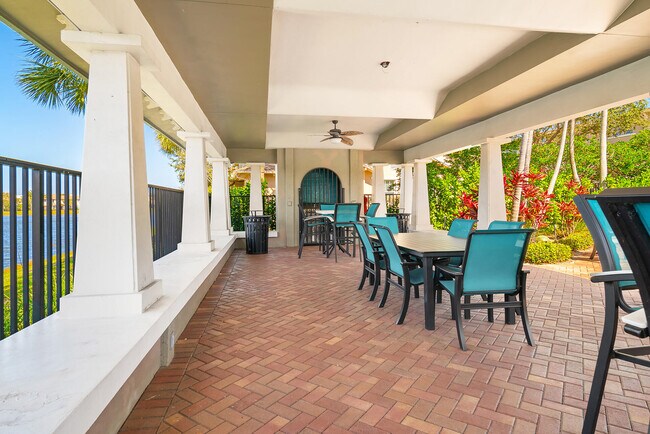 Building Photo - 690 Pacific Grove Dr