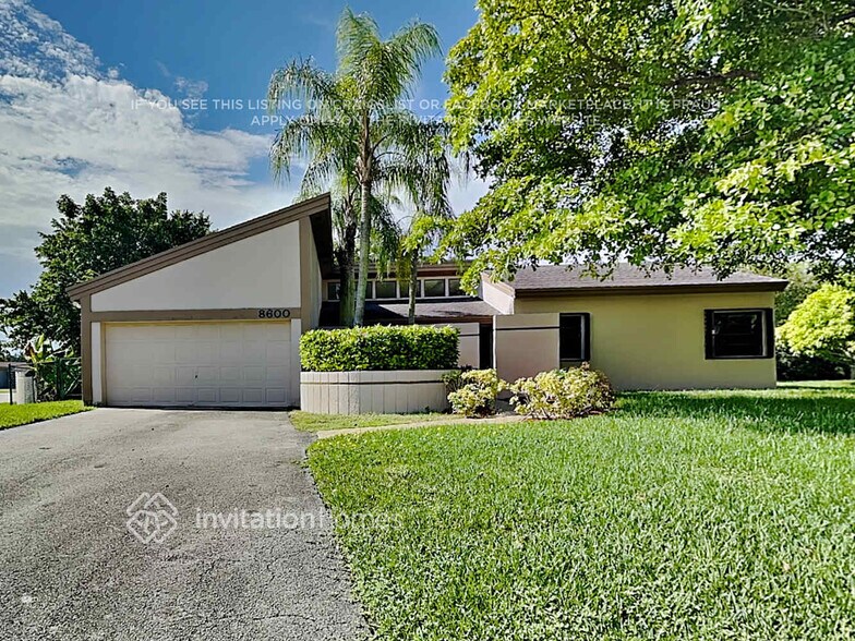 Primary Photo - 8600 SW 140th Terrace