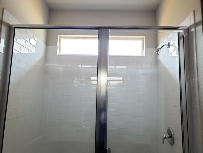 Building Photo - 118 Lullaby Dr