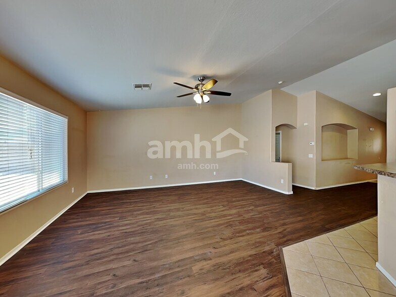 Building Photo - 16776 W Mesquite Dr