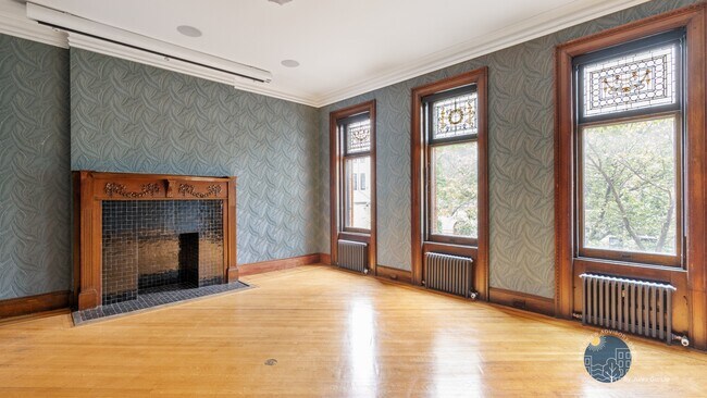 Building Photo - 857 CARROLL St