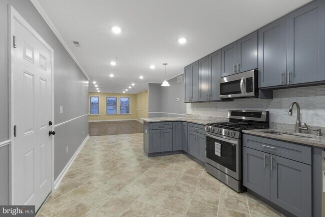 Building Photo - 2973 Amber St