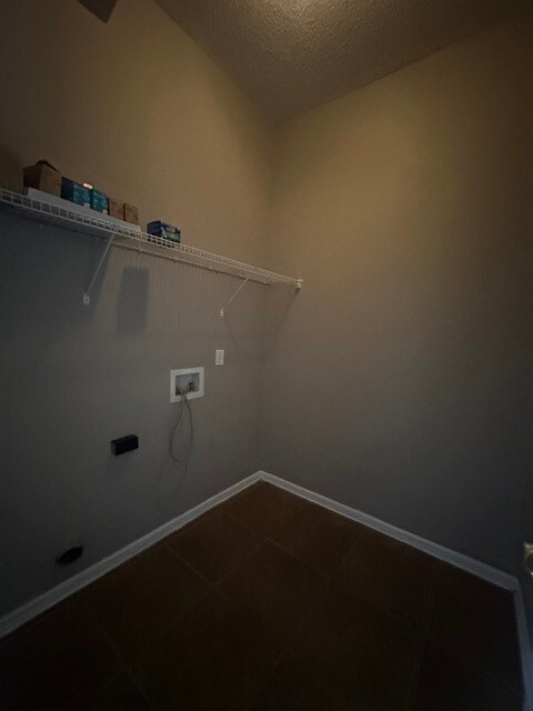 Building Photo - Spacious 4 Bedroom Home With Upstairs Private Suite And 2 Car Garage
