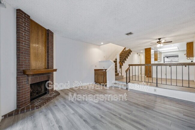 Building Photo - 363 Molokai Dr