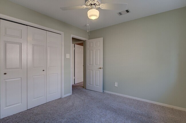 Building Photo - Elegant Pflugerville Home with Comfortable Living Spaces