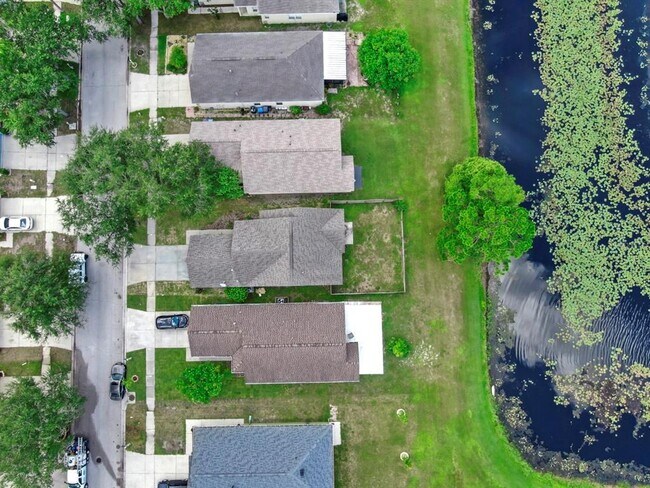 Building Photo - 7853 Bristol Park Dr
