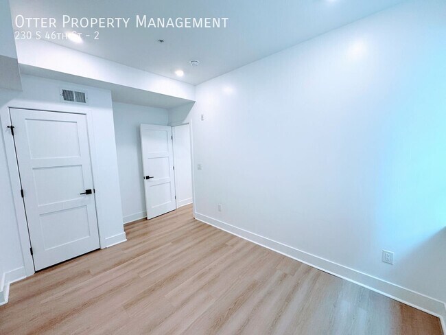 Building Photo - 230 S 46th St