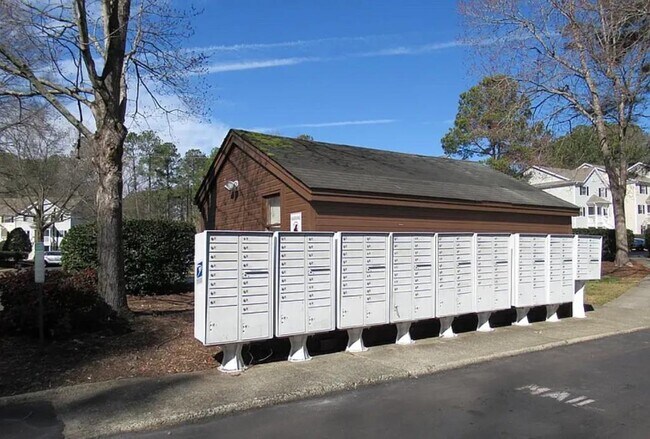 Building Photo - 249 Schultz St