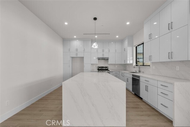 Building Photo - 12937 Kilikia Dr