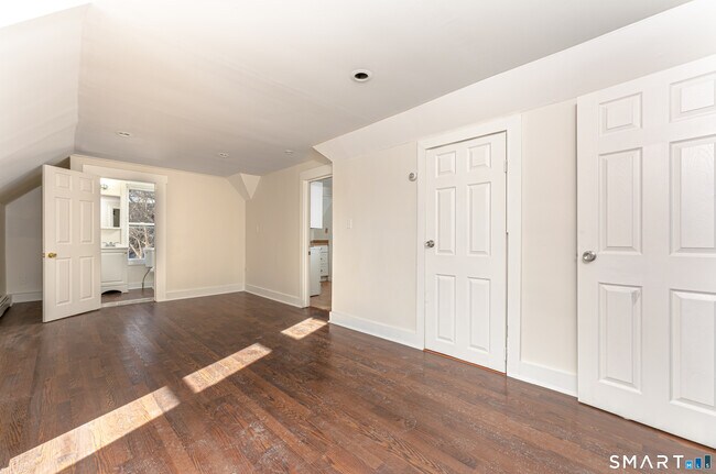 Building Photo - 59 Franklin Ave