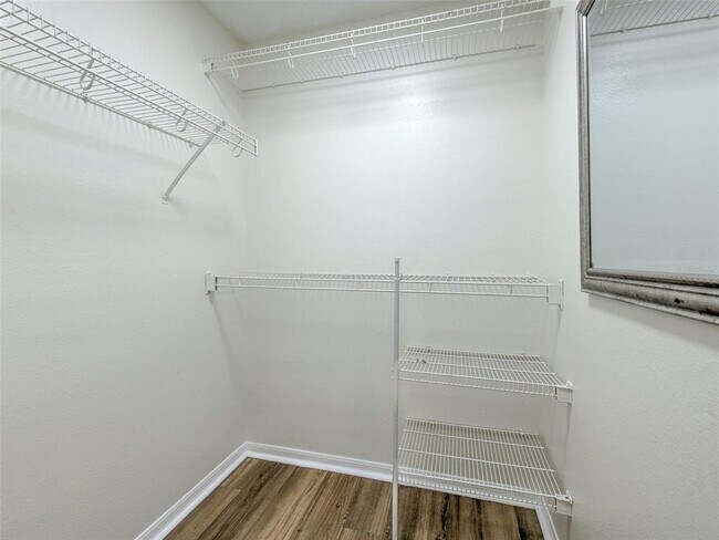 Building Photo - 11407 Wellman Dr