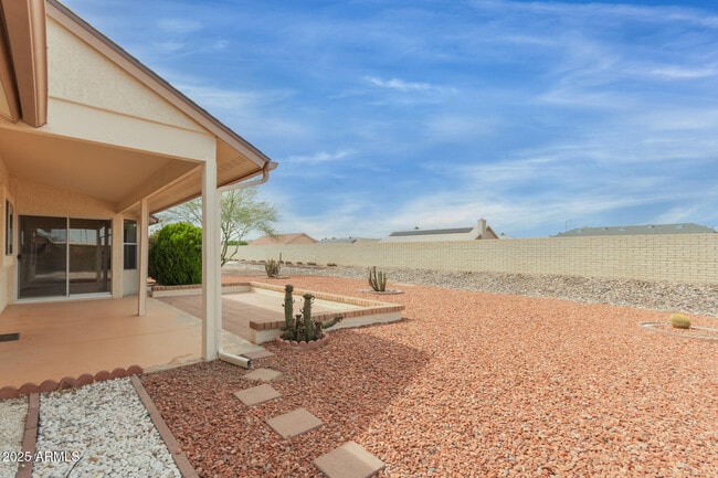 Building Photo - 14638 W Antelope Dr