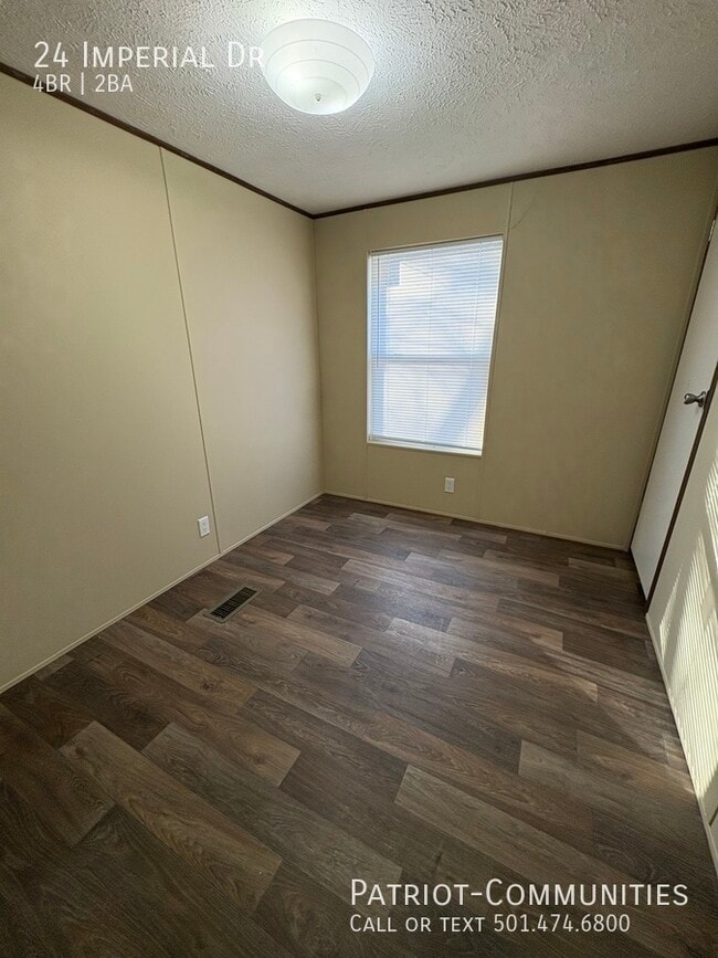 Building Photo - 24 Imperial Dr