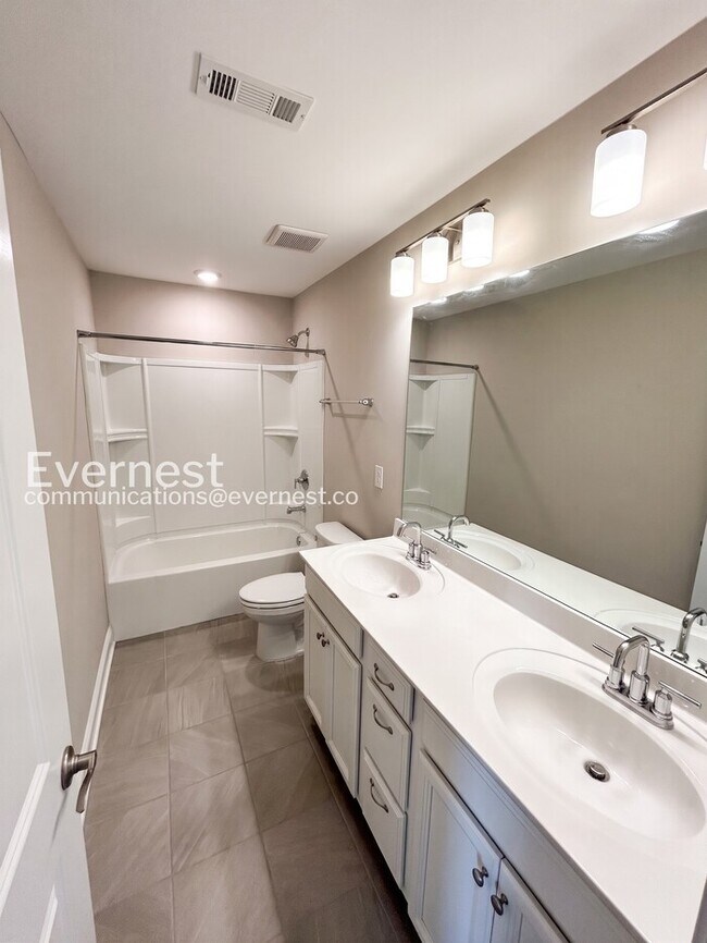 Building Photo - Modern Comfort Meets Community Charm with Garage  / 4 Beds & 3.5 baths / Available Now!