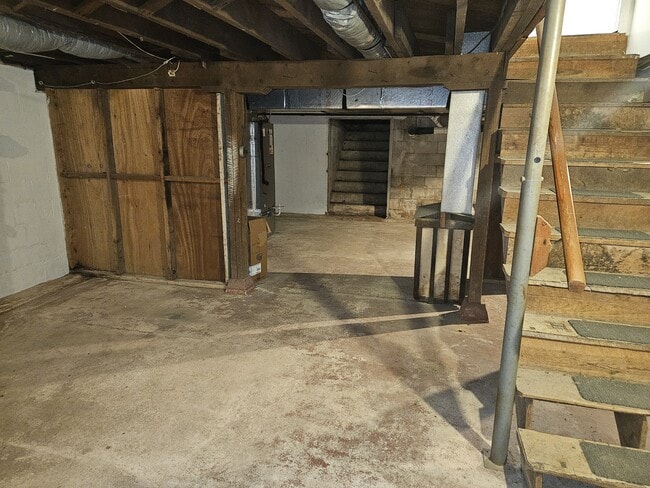 Building Photo - 513 E Baltimore St