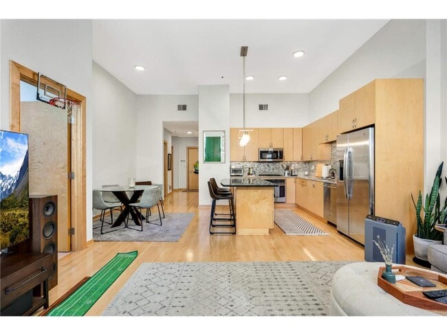 Building Photo - 1240 S 2nd St