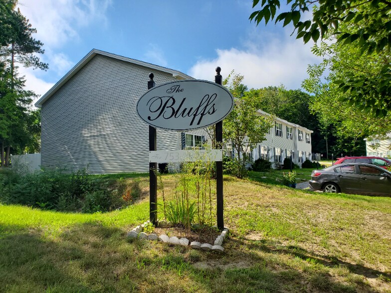 Building Photo - 1 Tourmaline Dr