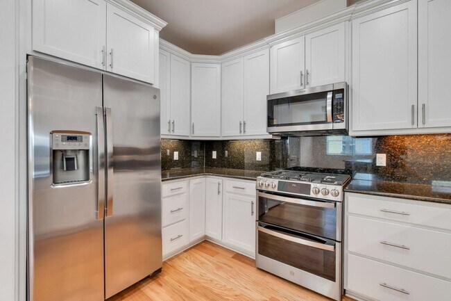 Building Photo - Hidden Gem in Margaritaville Available Imm...