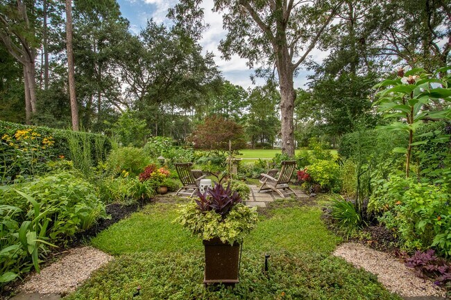 Building Photo - Immaculate Snee Farm Townhome for Rent!