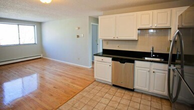 Building Photo - 2.0 bedroom in Somerville Massachusetts 02145