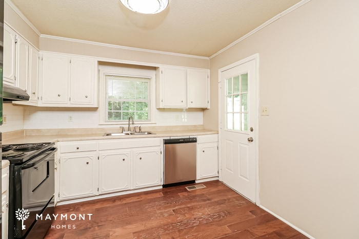 Building Photo - 1026 Woodhill Dr
