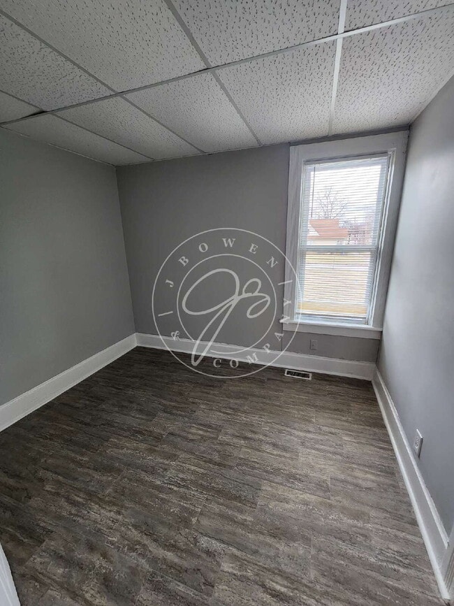 Building Photo - "Charming 3-Bedroom Home with updates throughout! Move in ready!