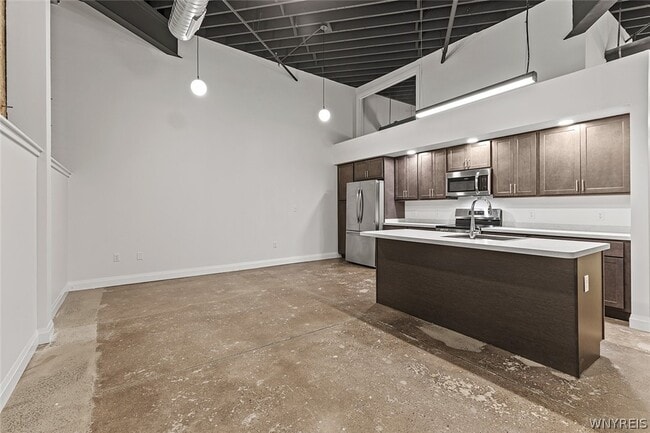 Building Photo - 1786 Main Rd