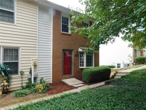 Building Photo - 192 High Creek Dr