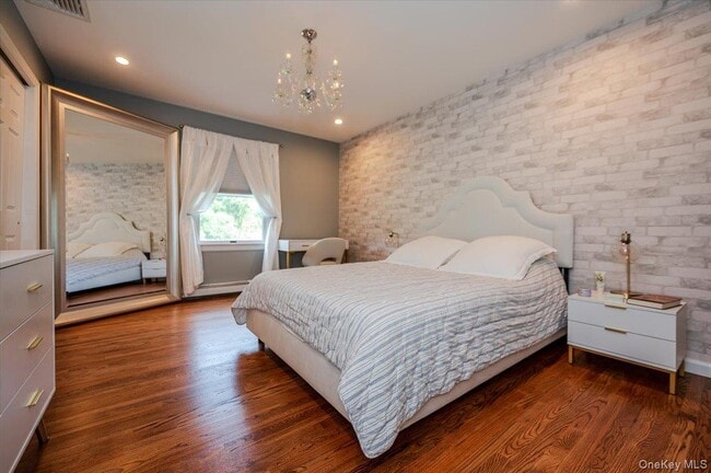 Building Photo - 525 Rocky Point Rd