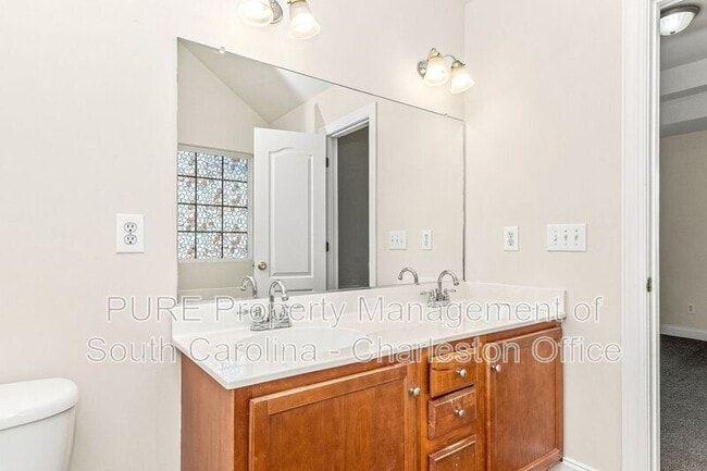 Building Photo - 229 Equinox Cir