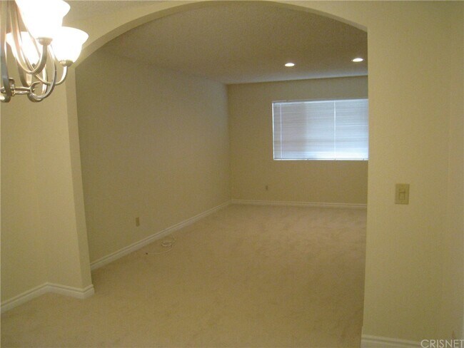 Building Photo - 3218 Tannencrest Dr