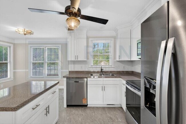 Building Photo - House in Northeast Columbia